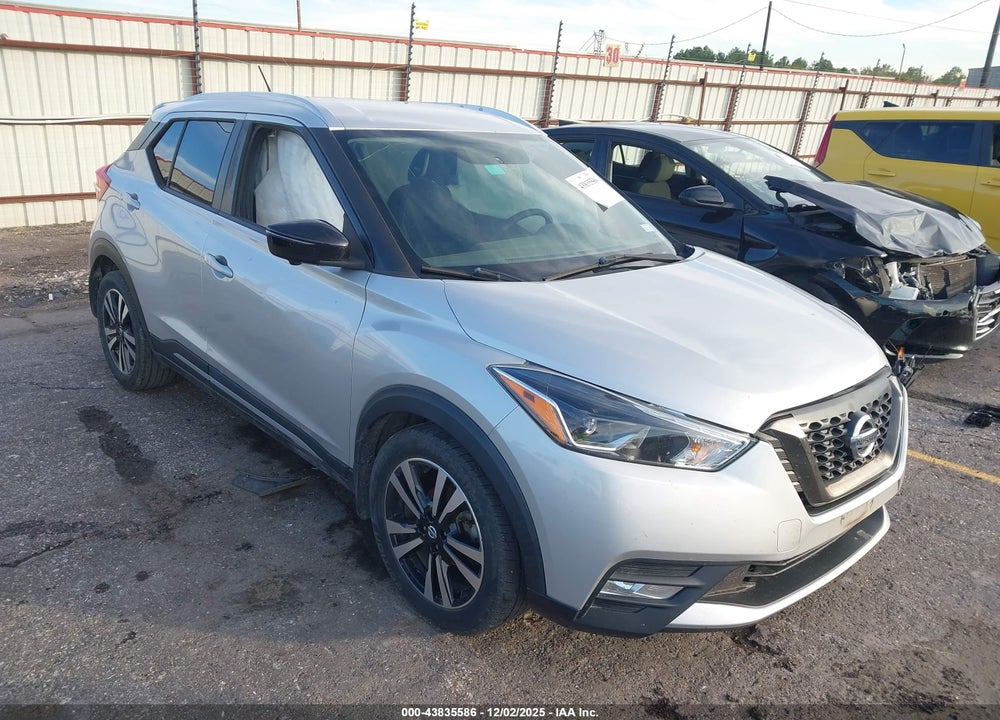 2019 NISSAN KICKS SR VIN: 3N1CP5CU0KL536962