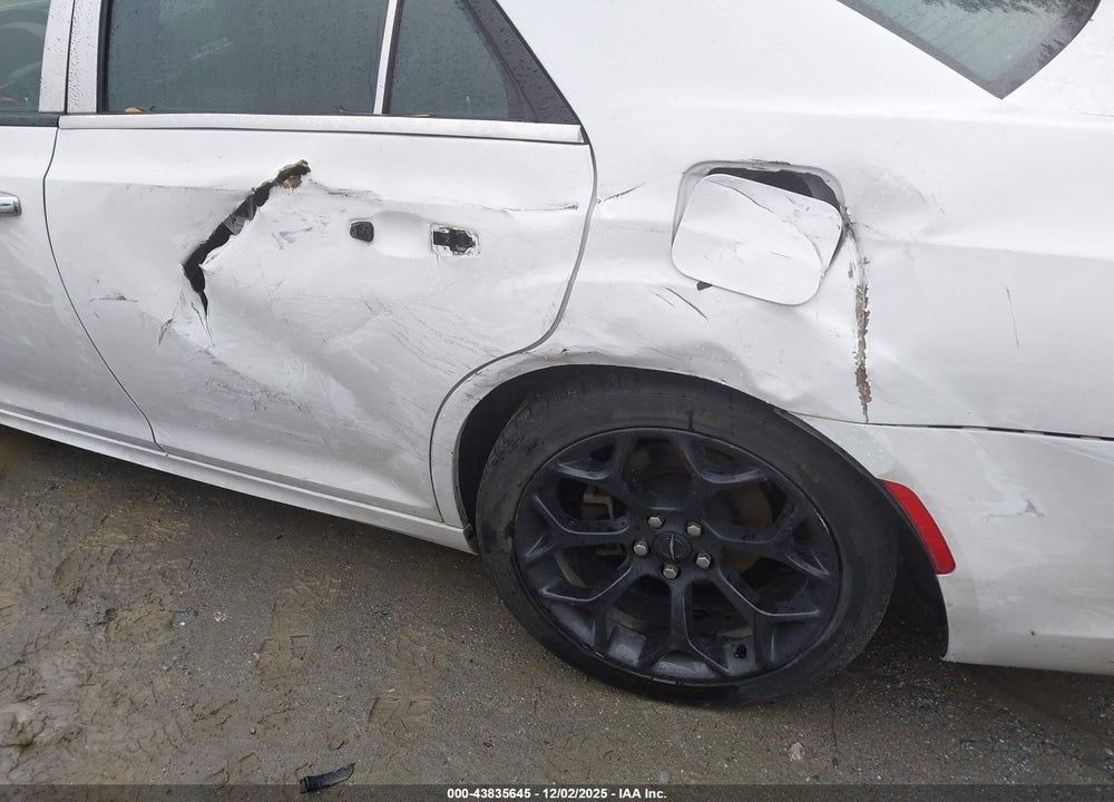 2020 CHRYSLER 300 300S VIN: 2C3CCABG0LH103489