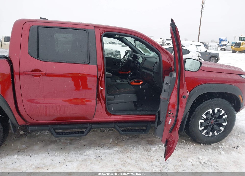 2024 NISSAN FRONTIER PRO-4X 4X4 VIN: 1N6ED1EK7RN615717