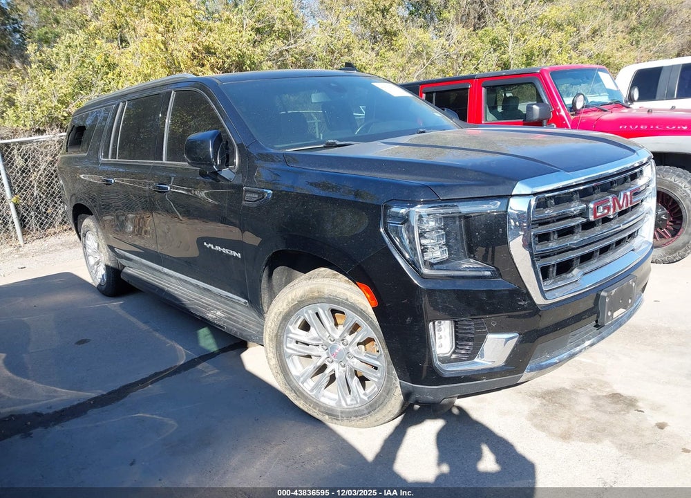 2021 GMC YUKON XL 4WD SLT VIN: 1GKS2GKT9MR421207