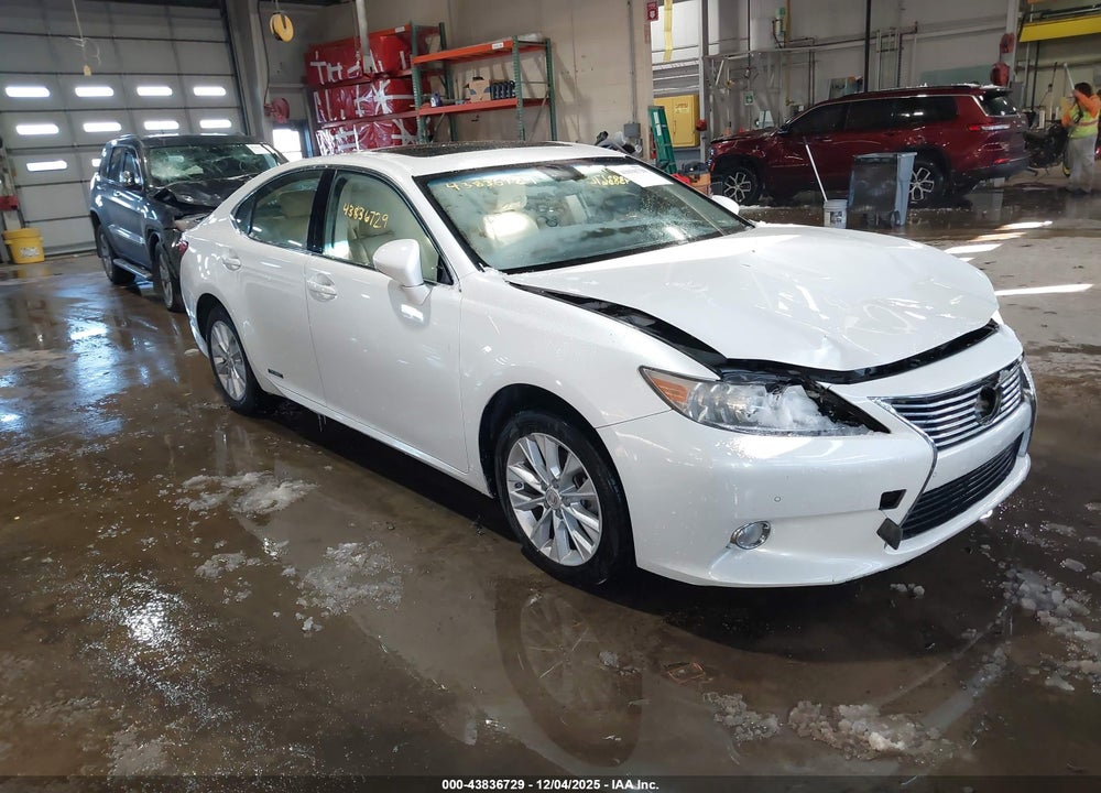 2013 LEXUS ES 300H VIN: JTHBW1GG1D2011811
