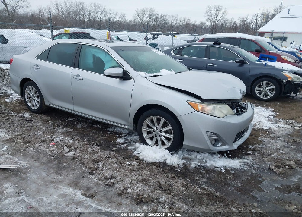 2014 TOYOTA CAMRY XLE VIN: 4T4BF1FK5ER431070