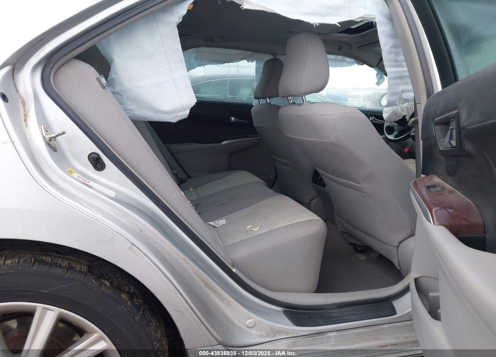 2014 TOYOTA CAMRY XLE VIN: 4T4BF1FK5ER431070