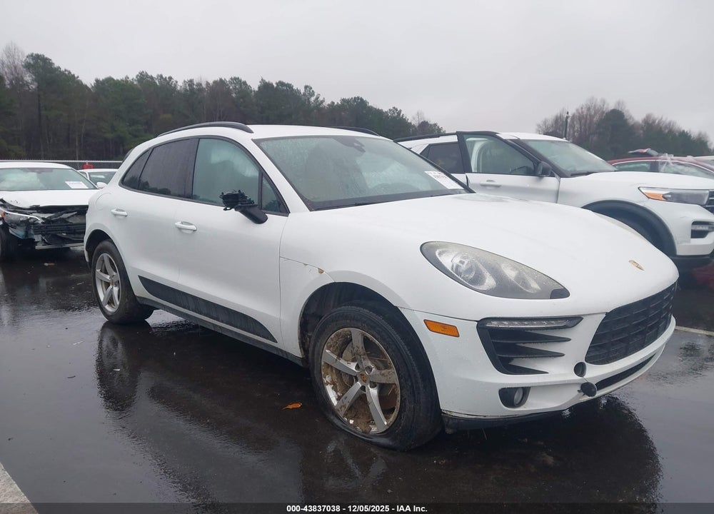 2017 PORSCHE MACAN VIN: WP1AA2A51HLB06683