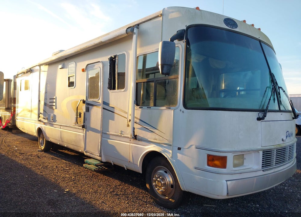 2000 FORD F550 SUPER DUTY STRIPPED CHASS VIN: 1FCNF53S4Y0A11934