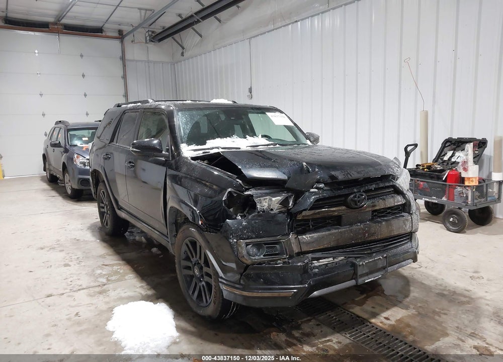2021 TOYOTA 4RUNNER NIGHTSHADE SPECIAL EDITION VIN: JTEJU5JR3M5859882