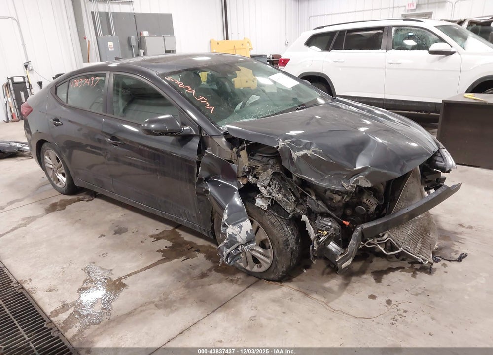 2020 HYUNDAI ELANTRA VALUE EDITION VIN: 5NPD84LF6LH566379