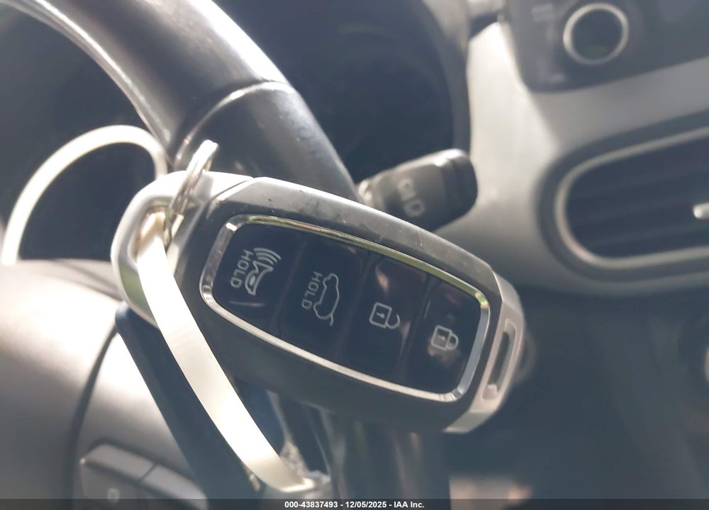 2020 HYUNDAI KONA LIMITED VIN: KM8K3CA50LU522003