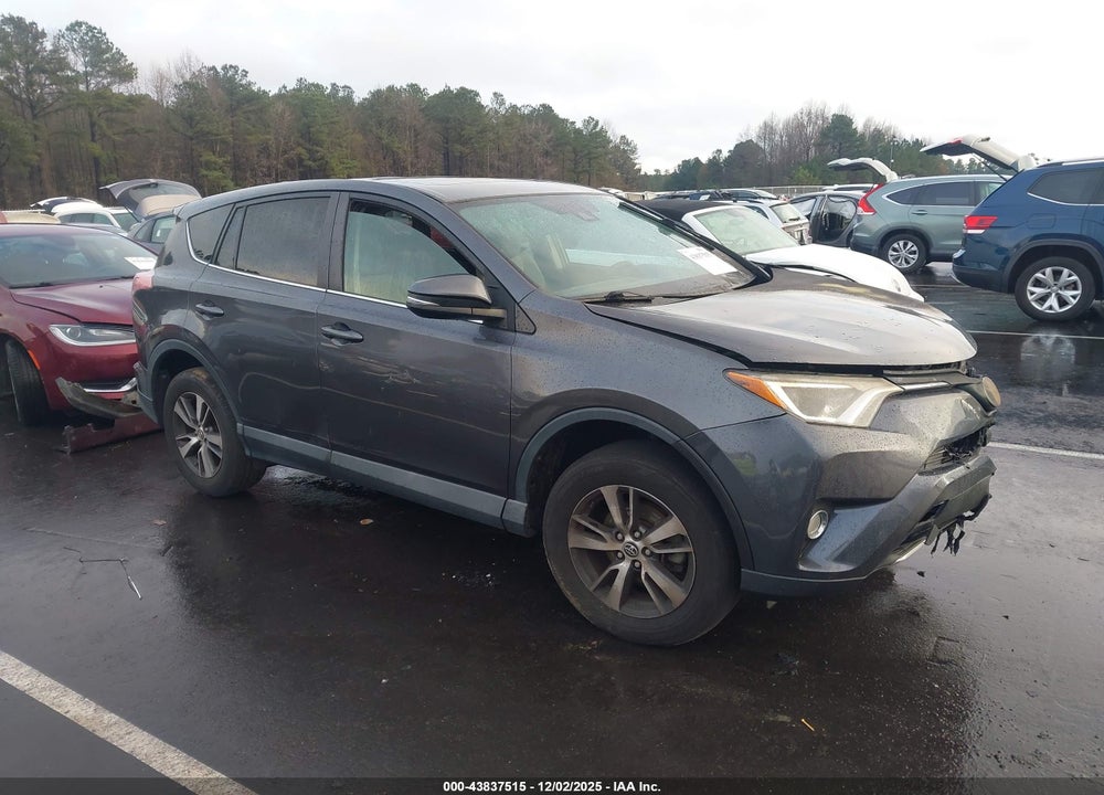 2018 TOYOTA RAV4 XLE VIN: 2T3WFREV2JW481285