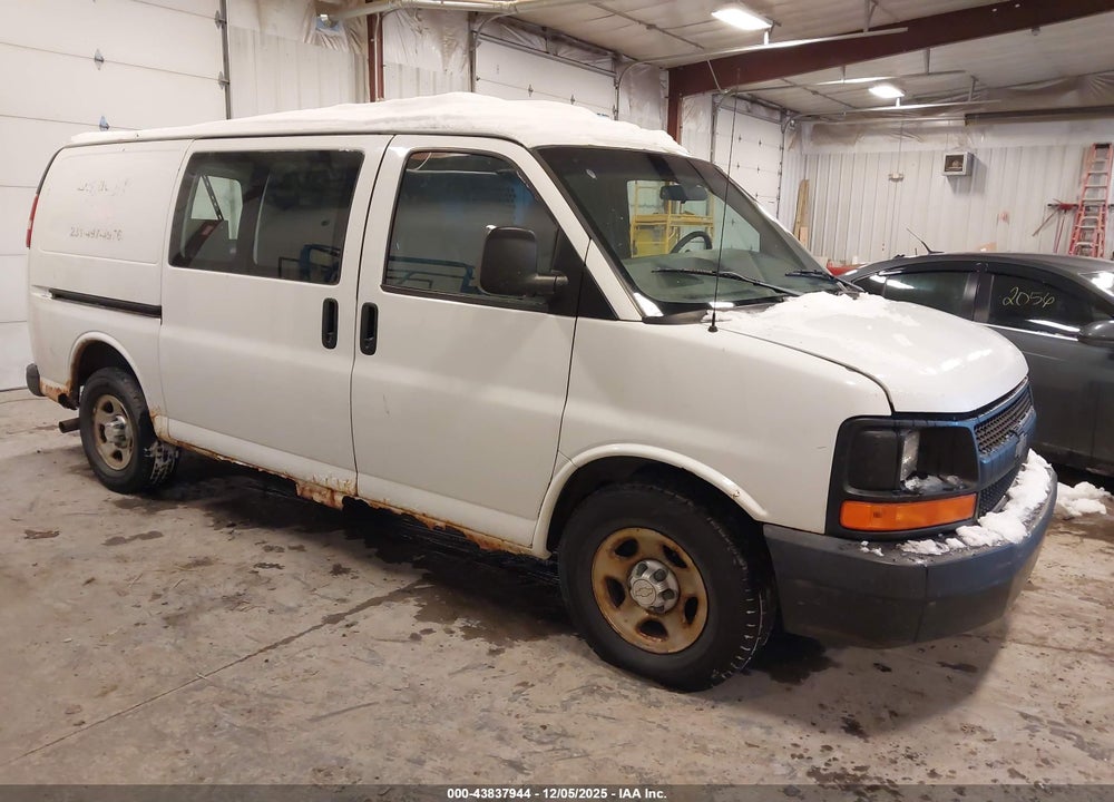 2007 CHEVROLET EXPRESS WORK VAN VIN: 1GCFH15T471221715