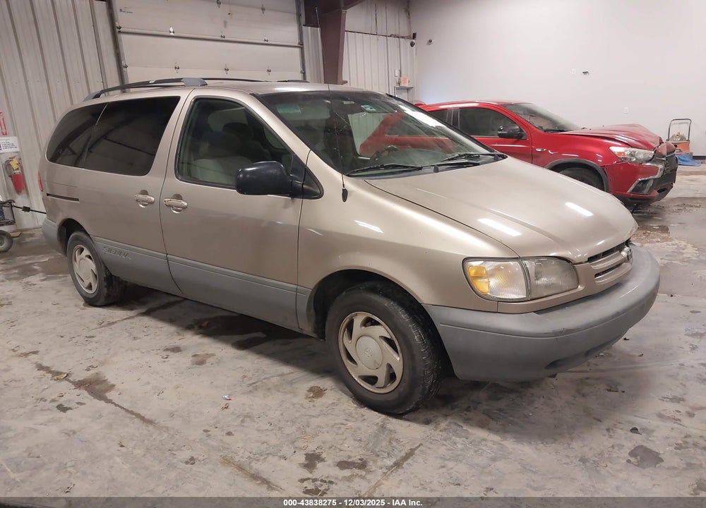 2000 TOYOTA SIENNA LE VIN: 4T3ZF13C3YU243973