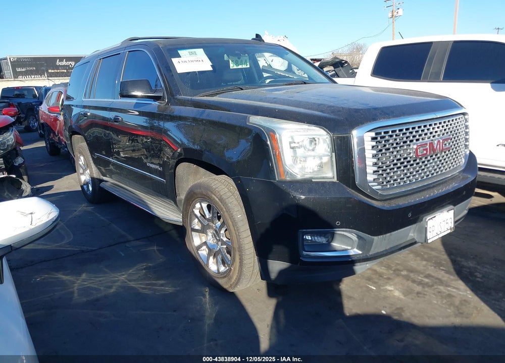 2016 GMC YUKON DENALI VIN: 1GKS2CKJ0GR257194