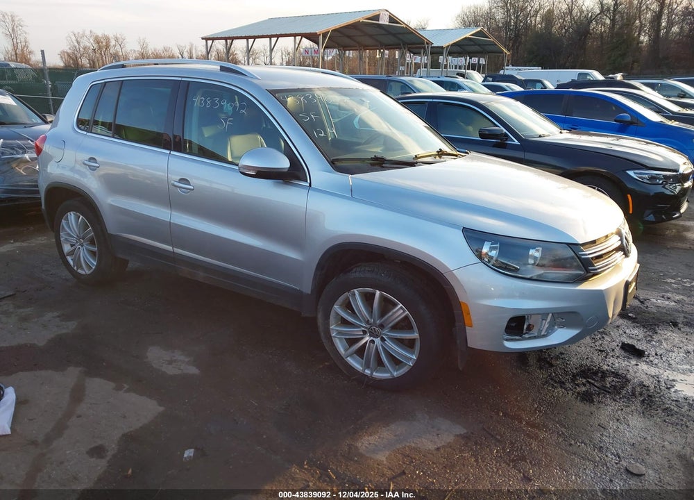 2012 VOLKSWAGEN TIGUAN SE VIN: WVGBV7AX7CW607668