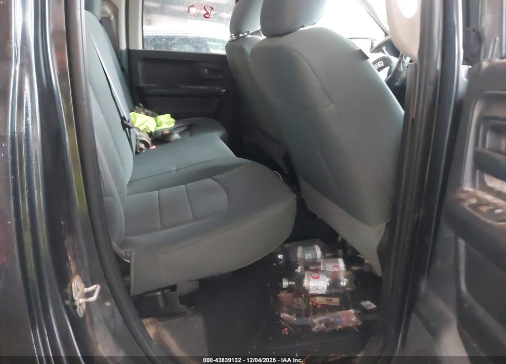 2019 RAM 1500 CLASSIC TRADESMAN  4X4 6'4 BOX VIN: 1C6RR7FT7KS725102