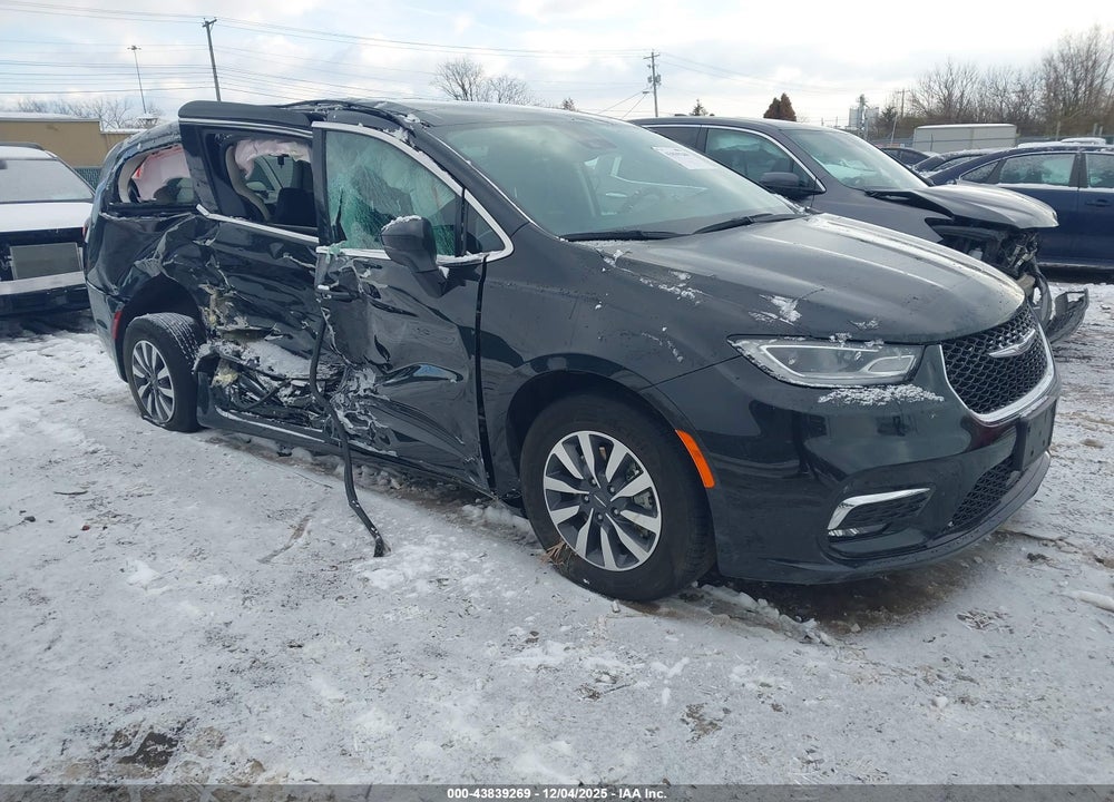 2023 CHRYSLER PACIFICA HYBRID TOURING L VIN: 2C4RC1L70PR527176