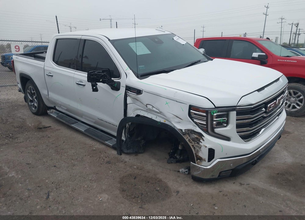 2024 GMC SIERRA 1500 4WD  SHORT BOX SLT VIN: 3GTUUDE83RG411042