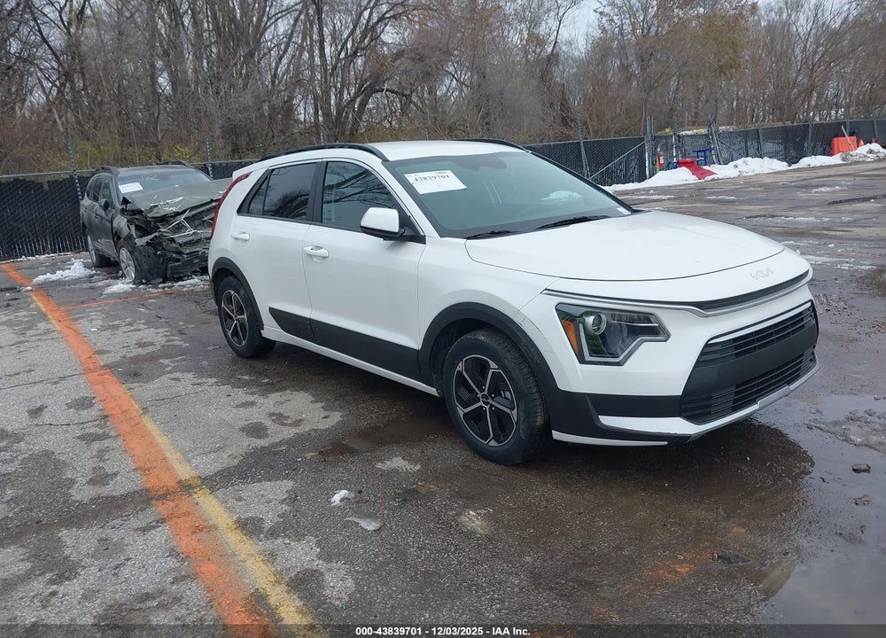 2023 KIA NIRO LX VIN: KNDCP3LE6P5088857