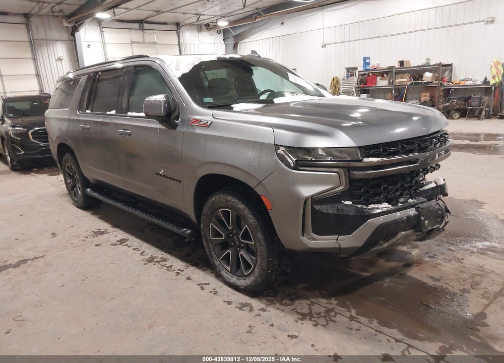 2021 CHEVROLET SUBURBAN 4WD Z71 VIN: 1GNSKDKD2MR216130