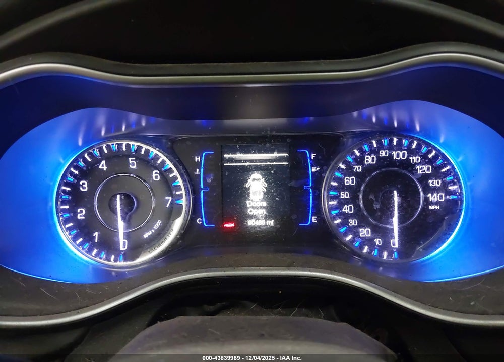 2016 CHRYSLER 200 LIMITED VIN: 1C3CCCAB2GN177723