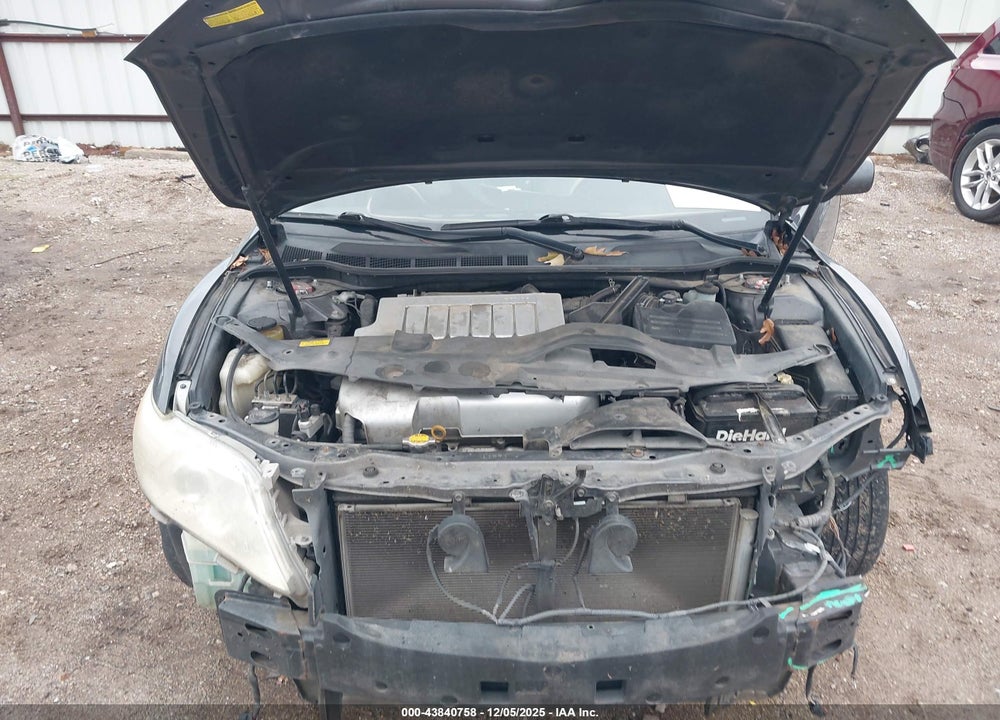 2011 TOYOTA CAMRY XLE V6 VIN: 4T1BK3EK5BU127932
