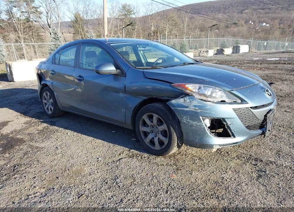 2010 MAZDA 3 I SPORT VIN: JM1BL1SG8A1156931