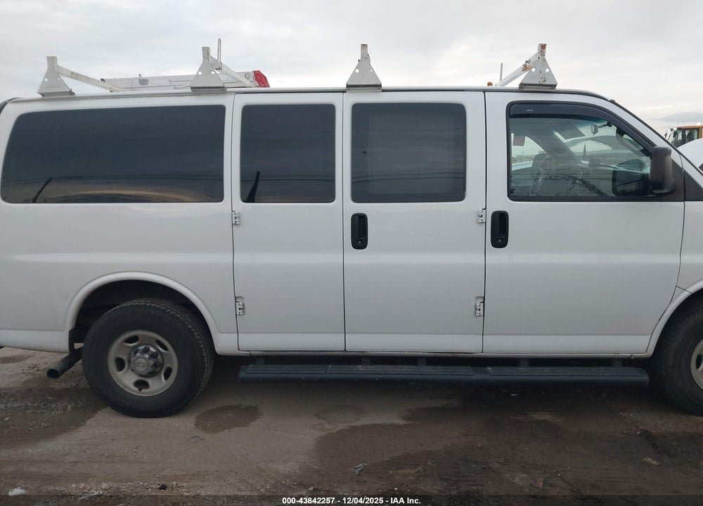 2016 CHEVROLET EXPRESS 2500 LT VIN: 1GAWGFFG3G1158620