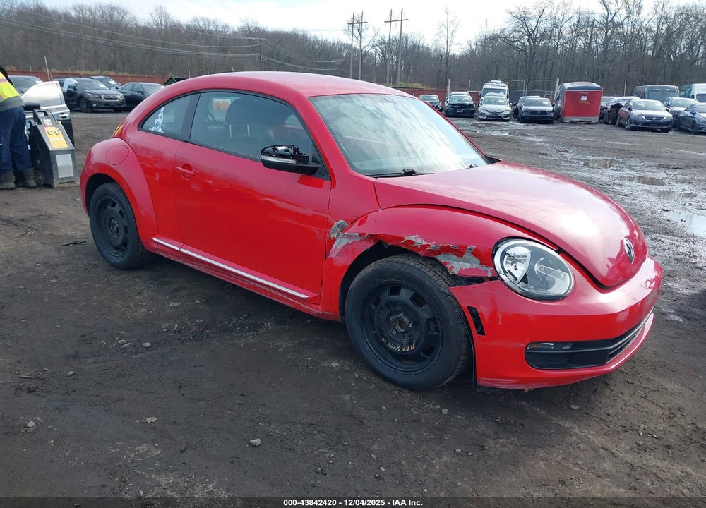 2014 VOLKSWAGEN BEETLE 2.5L VIN: 3VWJP7AT8EM608934