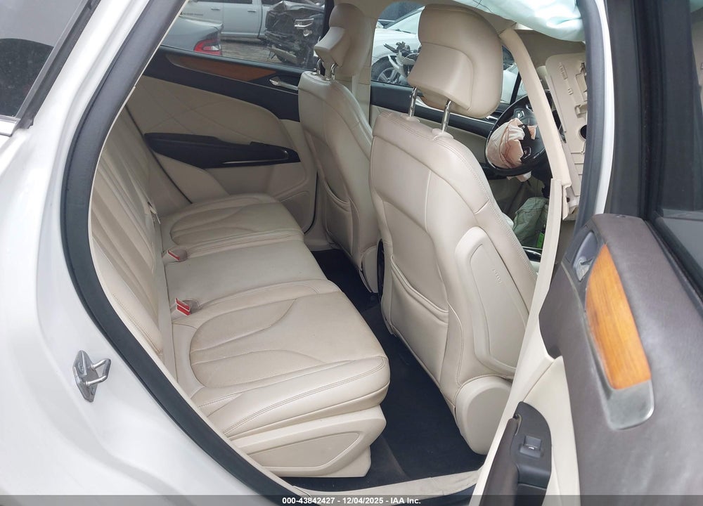 2015 LINCOLN MKC VIN: 5LMCJ1A92FUJ01516