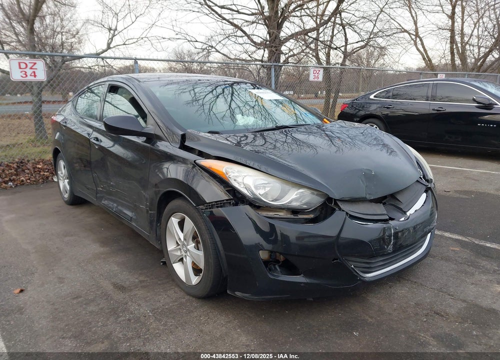 2013 HYUNDAI ELANTRA GLS VIN: 5NPDH4AE7DH410640