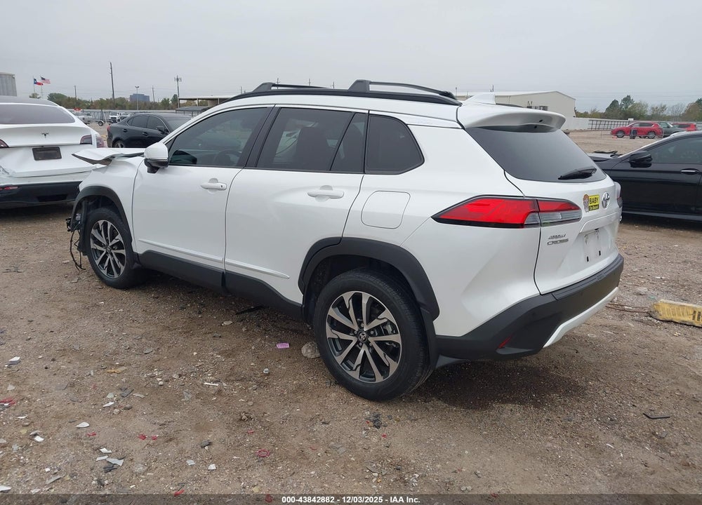 2024 TOYOTA COROLLA CROSS XLE VIN: 7MUDAAAG3RV085321