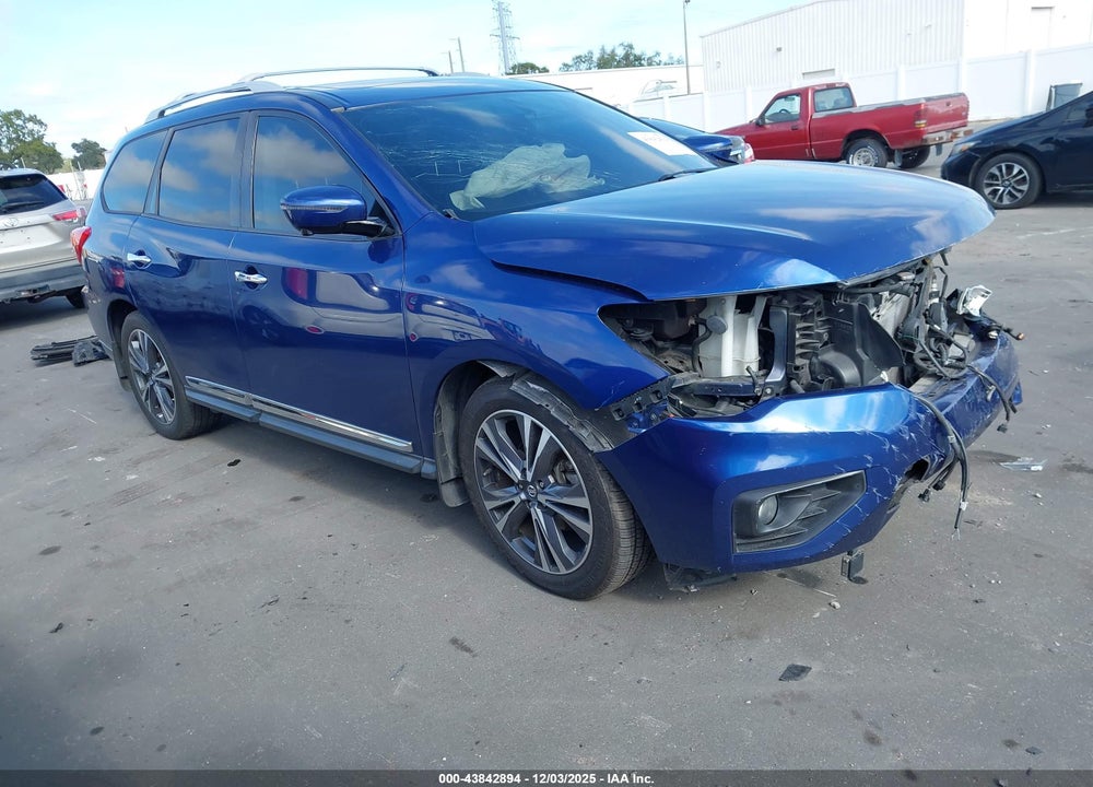 2017 NISSAN PATHFINDER PLATINUM VIN: 5N1DR2MN6HC679061