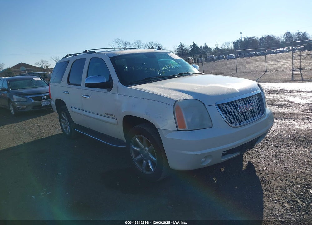 2008 GMC YUKON SLT VIN: 1GKFC13J28R176054