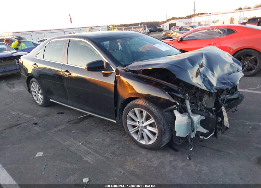 2014 TOYOTA CAMRY XLE V6 VIN: 4T1BK1FK3EU542027