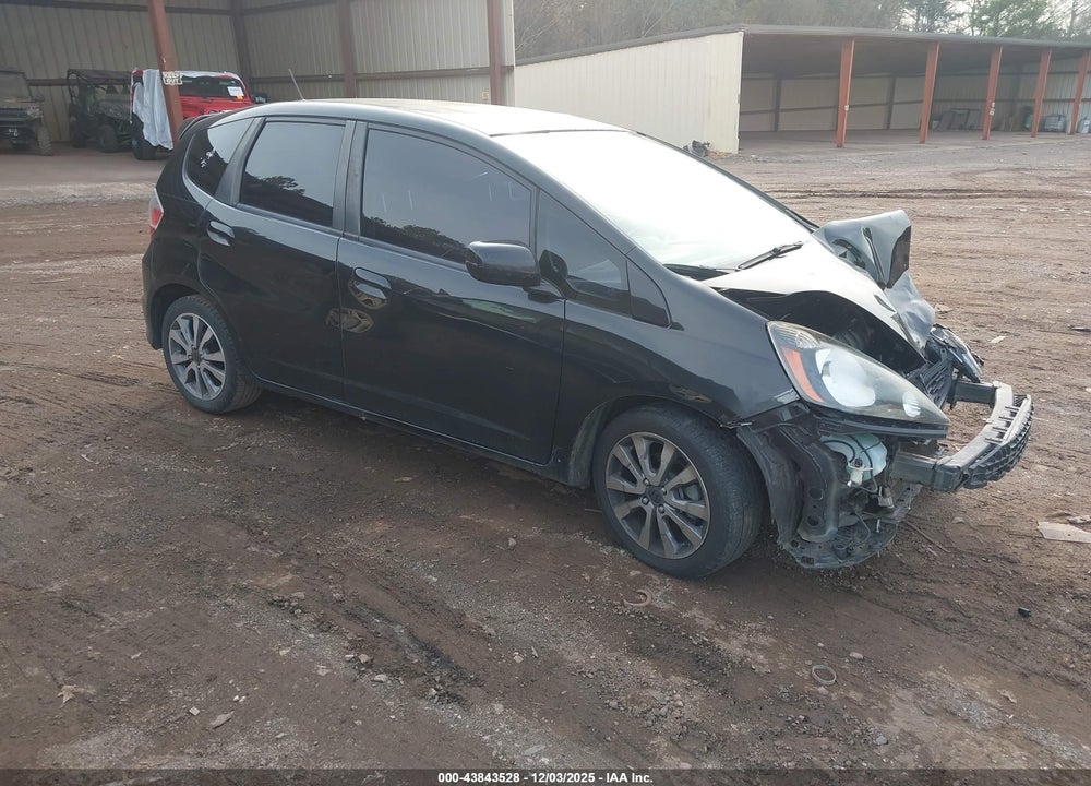 2013 HONDA FIT SPORT VIN: JHMGE8H59DC039266