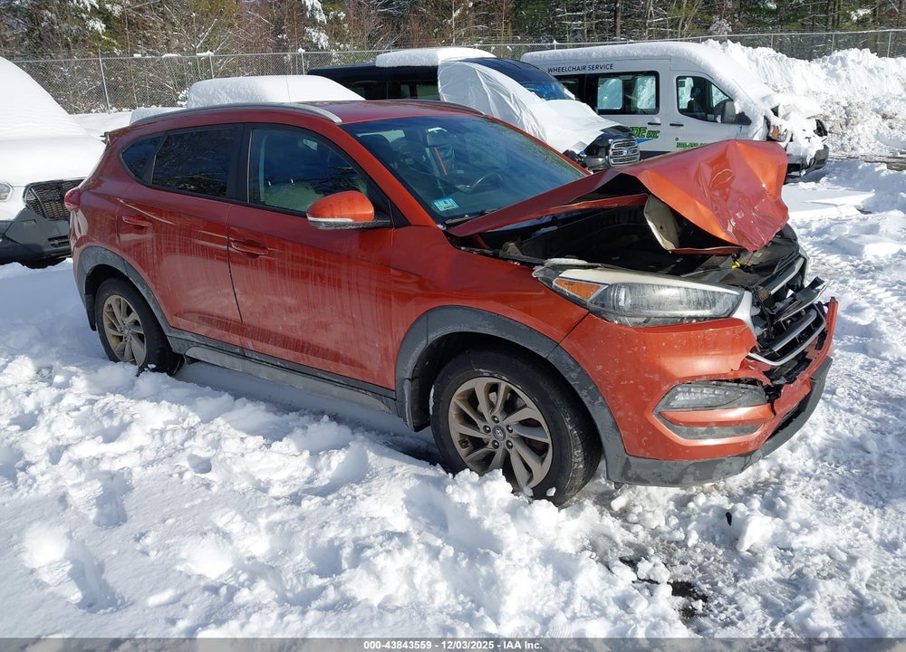 2017 HYUNDAI TUCSON SE PLUS VIN: KM8J3CA4XHU427877