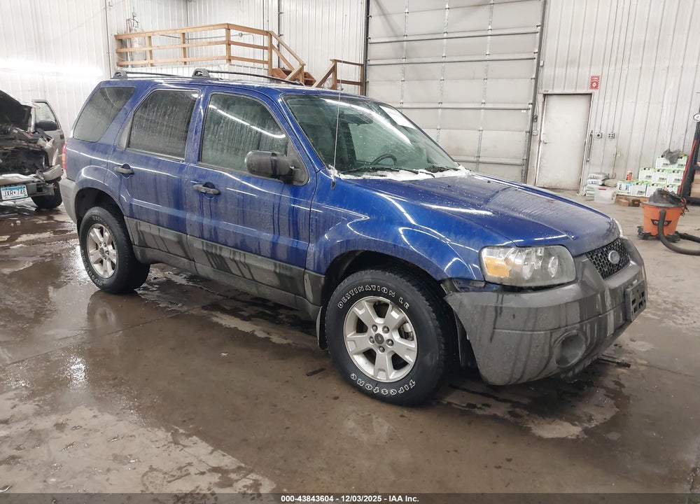 2005 FORD ESCAPE XLT VIN: 1FMYU93165KA09812