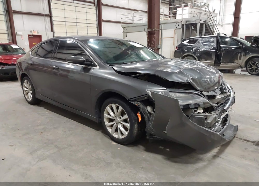 2015 CHRYSLER 200 C VIN: 1C3CCCCG7FN527936