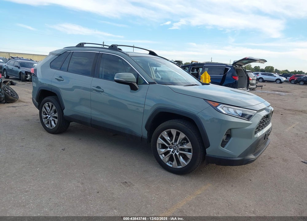 2020 TOYOTA RAV4 XLE PREMIUM VIN: 2T3C1RFV1LW083973