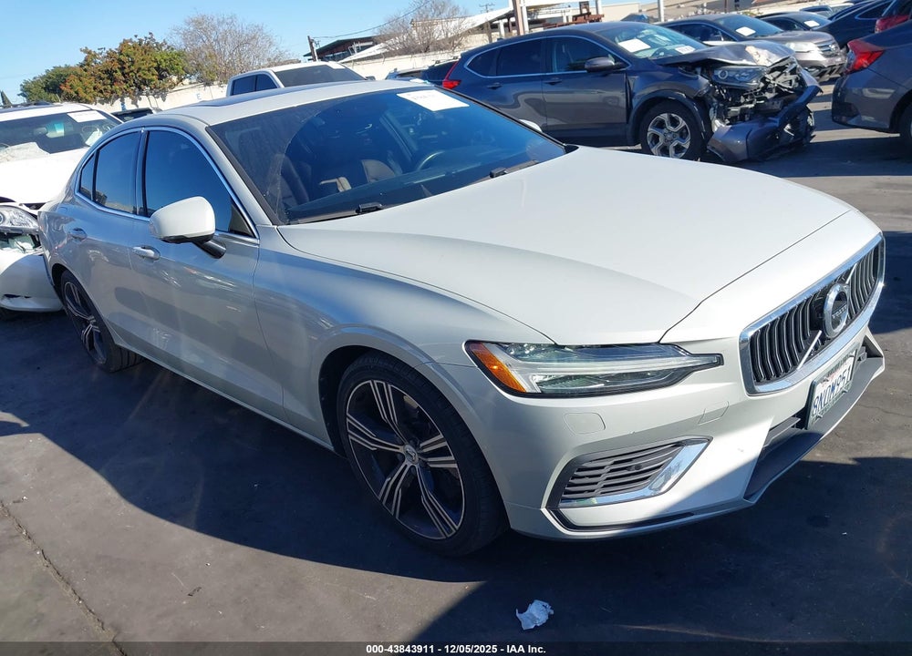 2019 VOLVO S60 HYBRID T8 INSCRIPTION VIN: 7JRBR0FL3KG010470