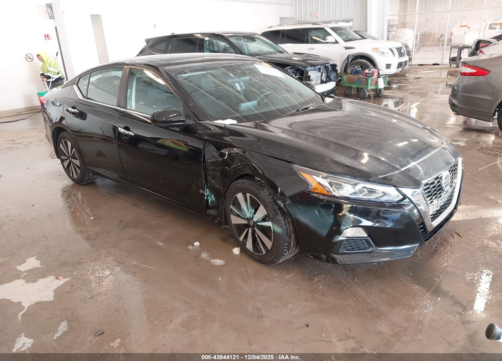 2022 NISSAN ALTIMA SV FWD VIN: 1N4BL4DV5NN415117