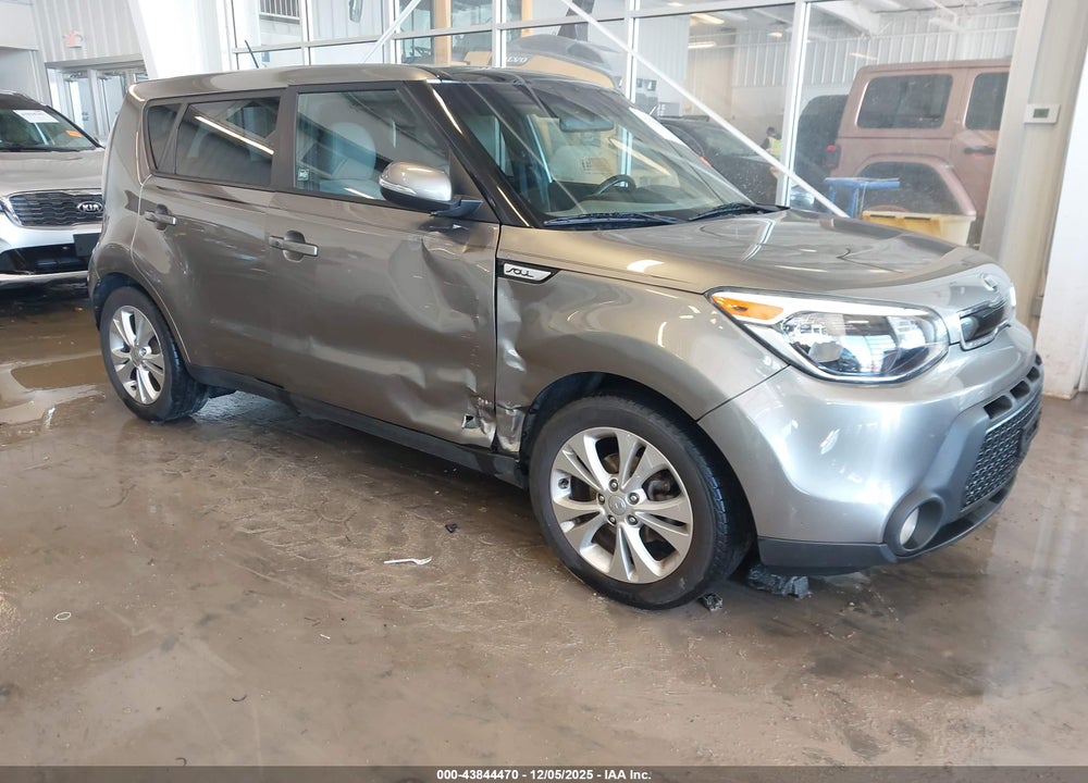 2014 KIA SOUL + VIN: KNDJP3A52E7105875