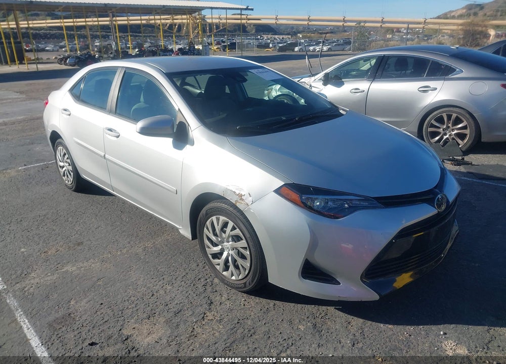 2018 TOYOTA COROLLA LE VIN: 5YFBURHE2JP840192
