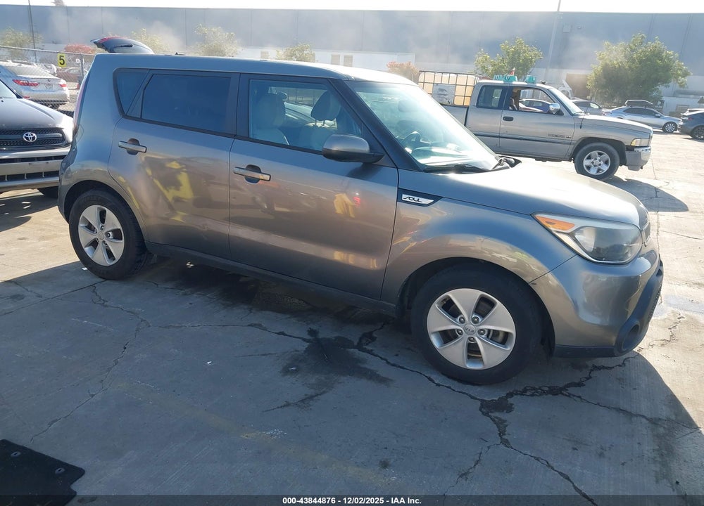 2015 KIA SOUL VIN: KNDJN2A27F7218230
