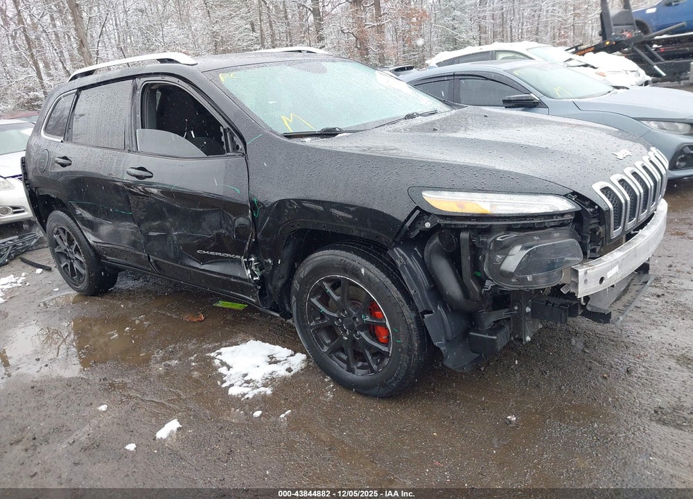 2017 JEEP CHEROKEE LATITUDE 4X4 VIN: 1C4PJMCSXHW590748