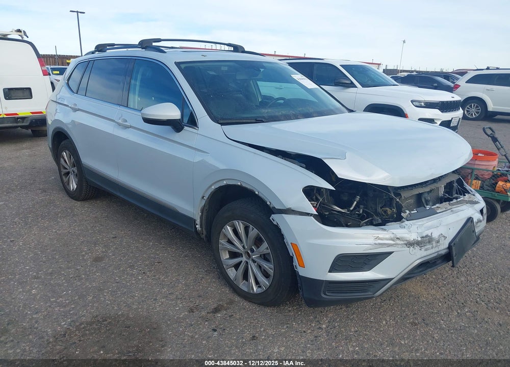 2018 VOLKSWAGEN TIGUAN 2.0T SE/2.0T SEL VIN: 3VV2B7AX1JM110756