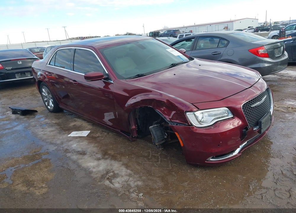 2015 CHRYSLER 300 LIMITE VIN: 2C3CCARG6FH831571