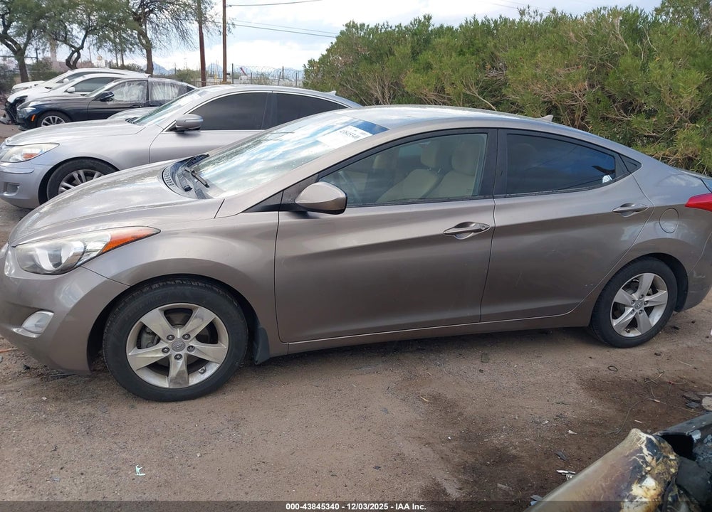 2013 HYUNDAI ELANTRA GLS/LIMITED VIN: 5NPDH4AE8DH170711