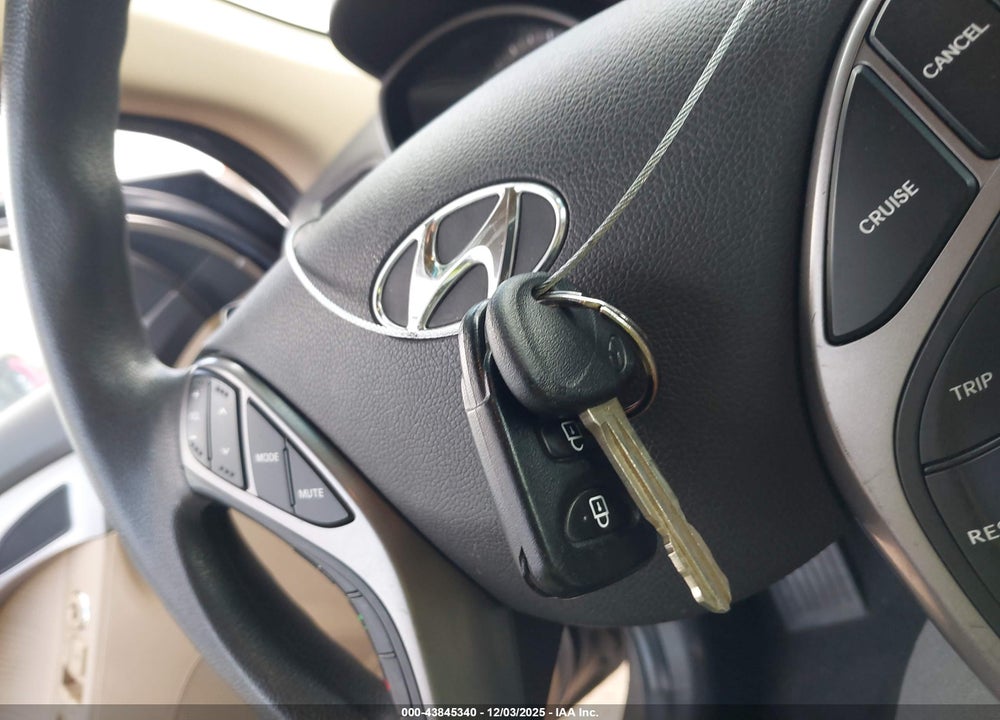 2013 HYUNDAI ELANTRA GLS/LIMITED VIN: 5NPDH4AE8DH170711