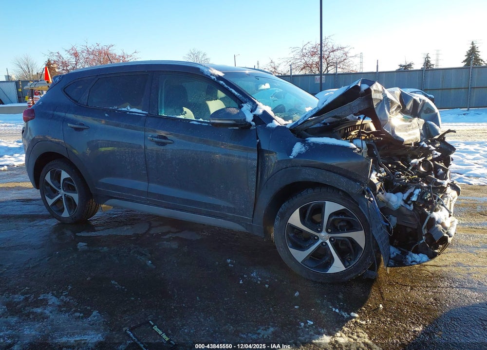 2017 HYUNDAI TUCSON SPORT VIN: KM8J33A28HU393078