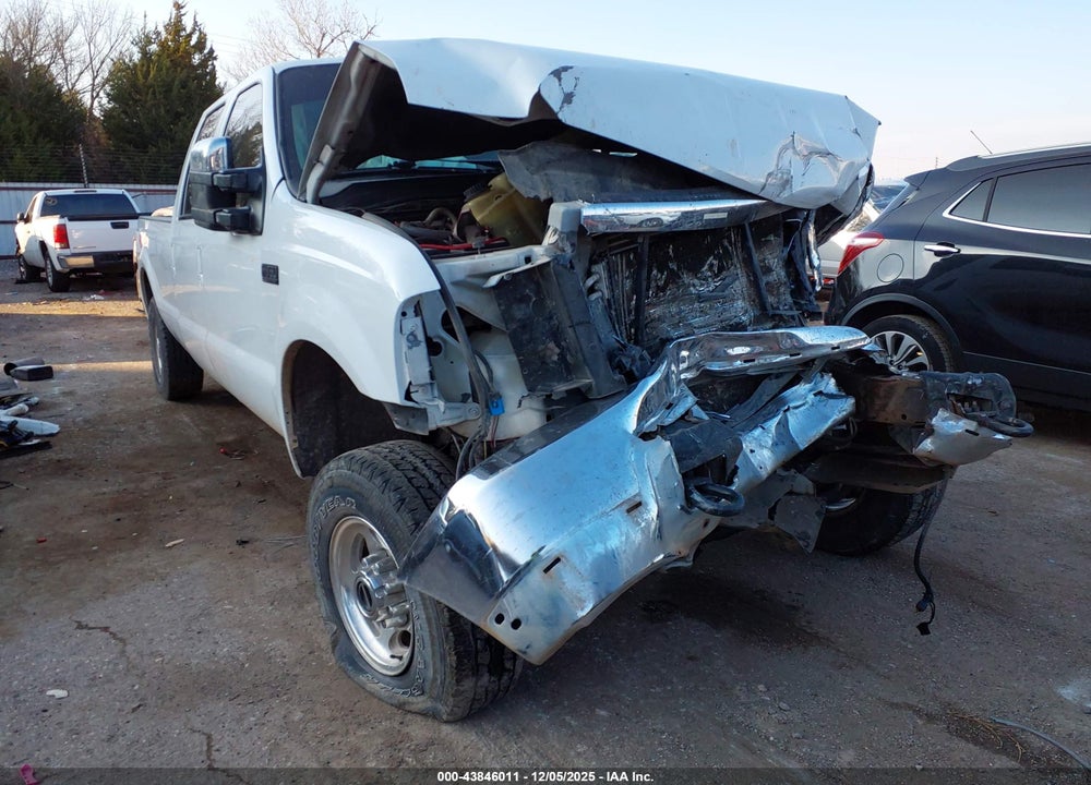 2000 FORD F-350 LARIAT/XL/XLT VIN: 3FTSW31F5YMA52731
